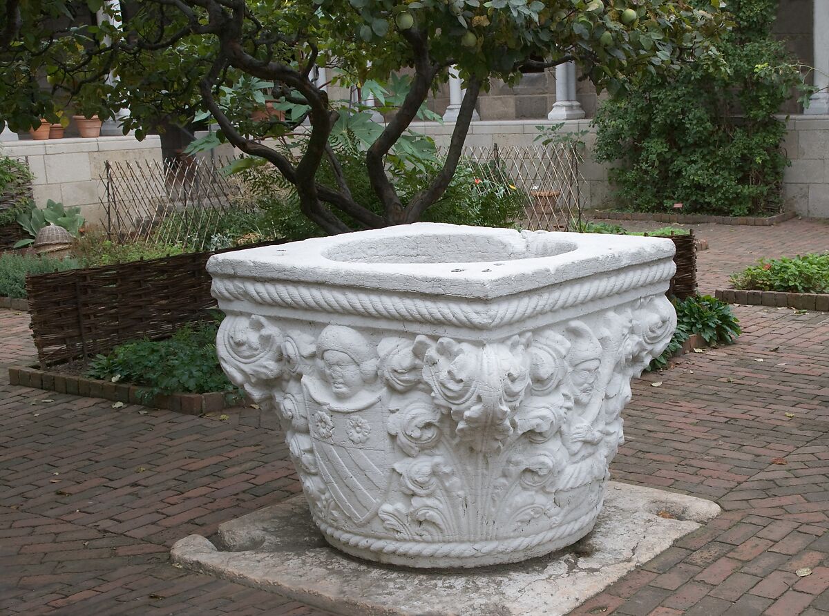 Wellhead, Limestone (Istrian limestone), Italian