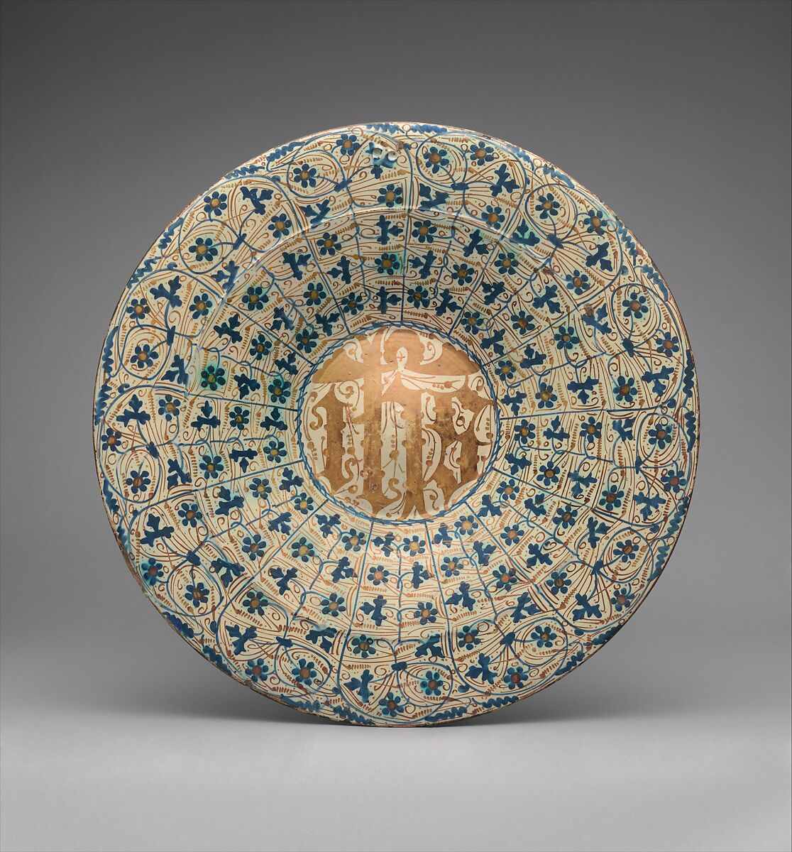 Plate, Earthenware, tin-glaze (lusterware), Spanish 