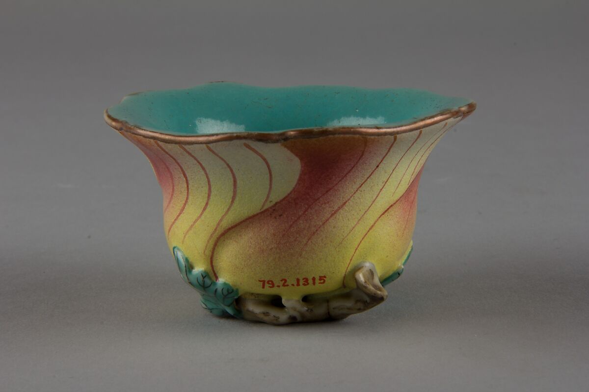 Magnolia cup, Porcelain painted in overglaze polychrome enamels (Jingdezhen ware), China