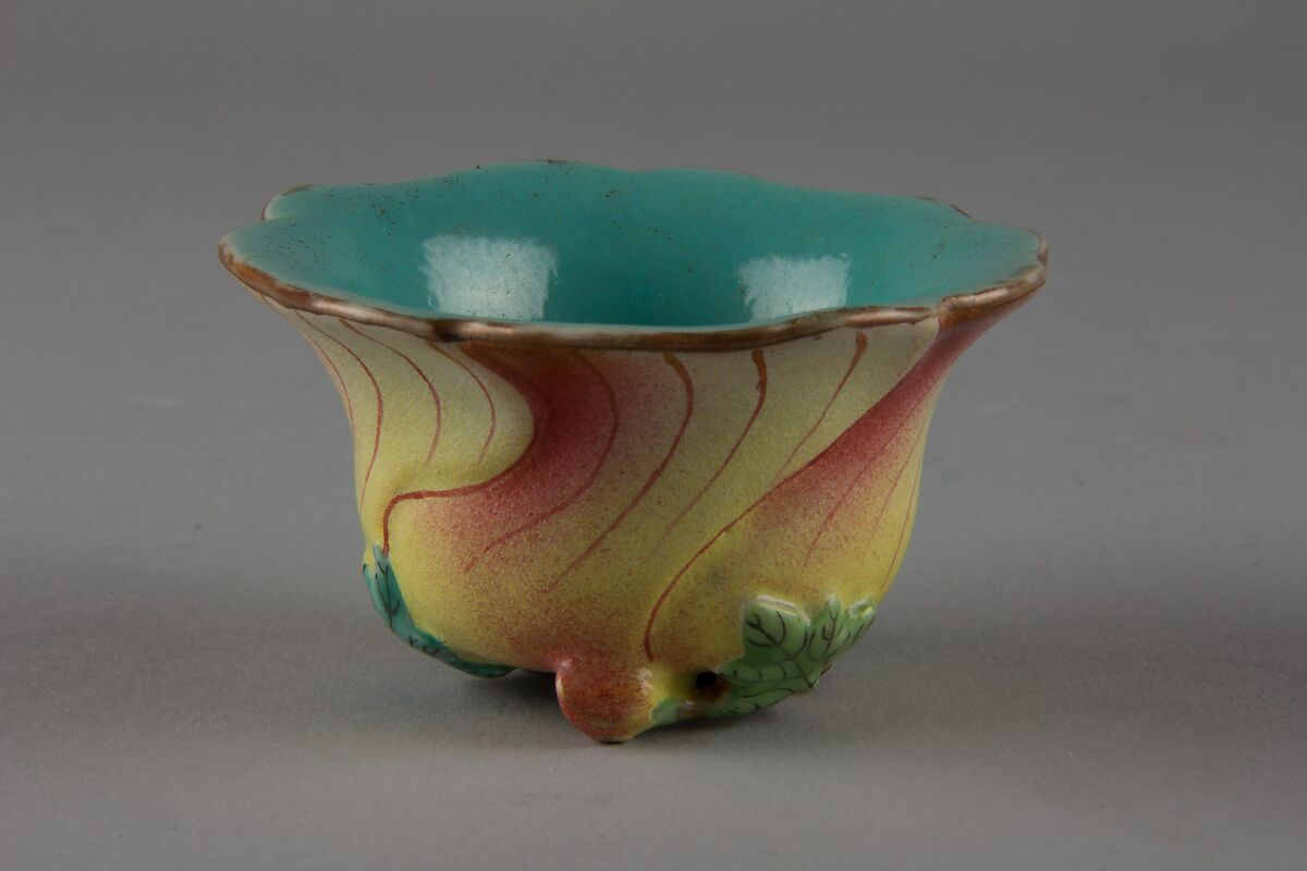 Magnolia cup, Porcelain painted in overglaze polychrome enamels (Jingdezhen ware), China