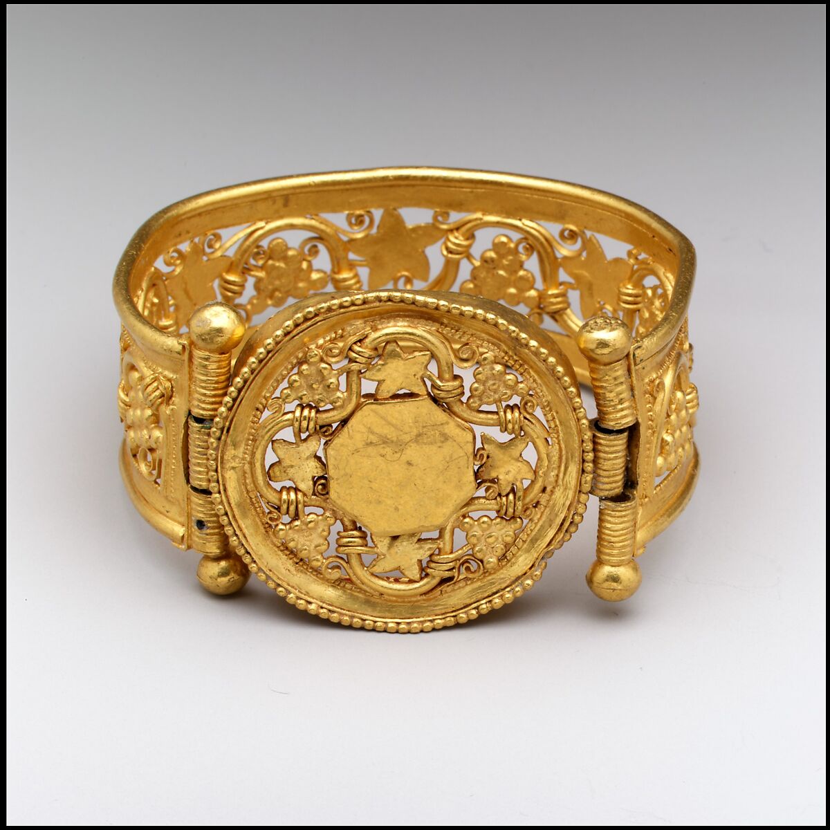 Bracelet with Grapevine Pattern, Gold - sheet, rod; engraved; wire - plain, beaded; granulation; strip - triangular sectioned., Byzantine 