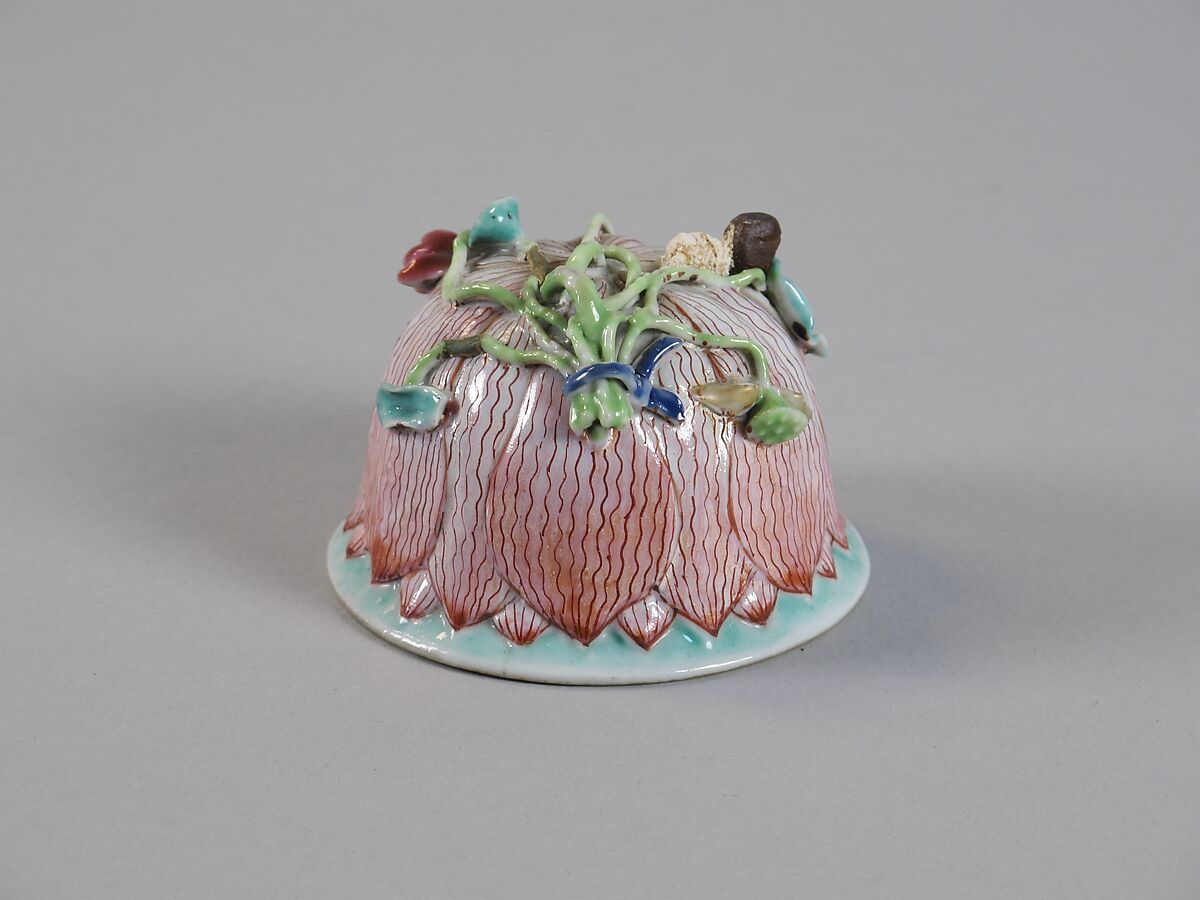 Lotus cup, Porcelain painted in overglaze polychrome enamels (Jingdezhen ware), China