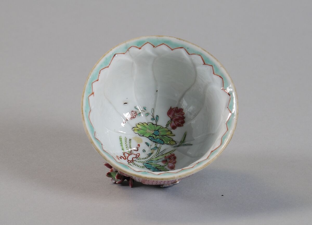 Lotus cup, Porcelain painted in overglaze polychrome enamels (Jingdezhen ware), China