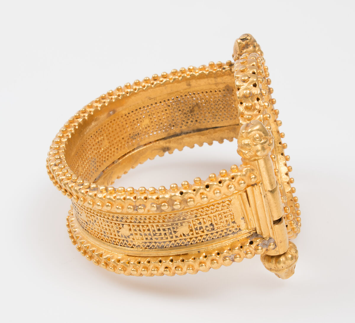 Bracelet (one of a pair), Gold, Byzantine