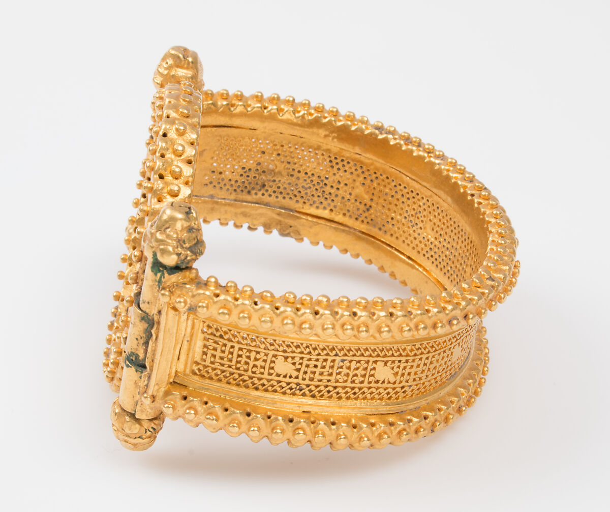 Bracelet (one of a pair), Gold, Byzantine