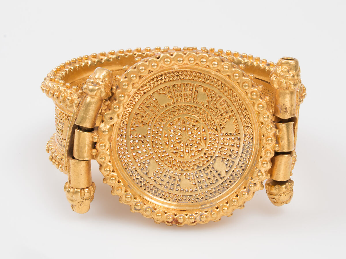 Bracelet (one of a pair), Gold, Byzantine