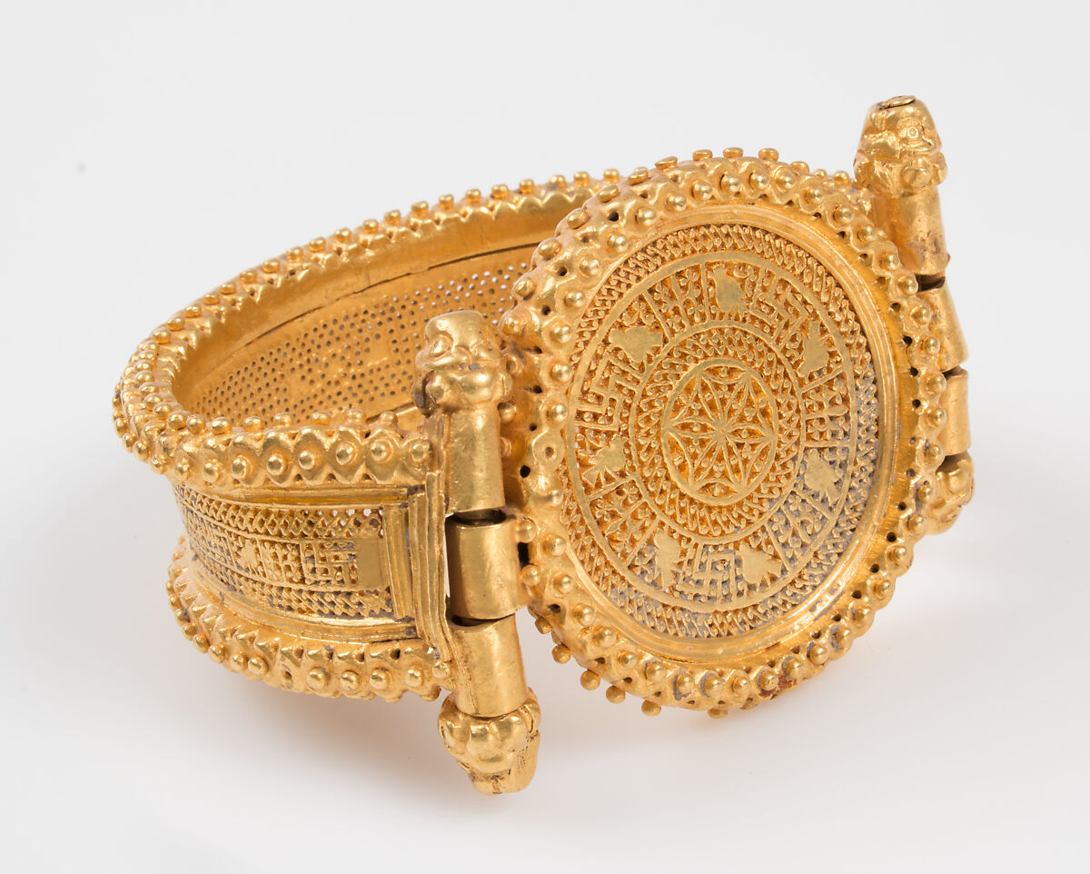 Bracelet (one of a pair), Gold, Byzantine