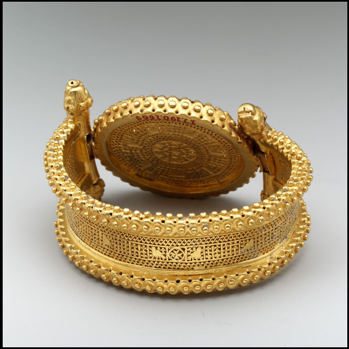 Bracelet (one of a pair), Gold, Byzantine