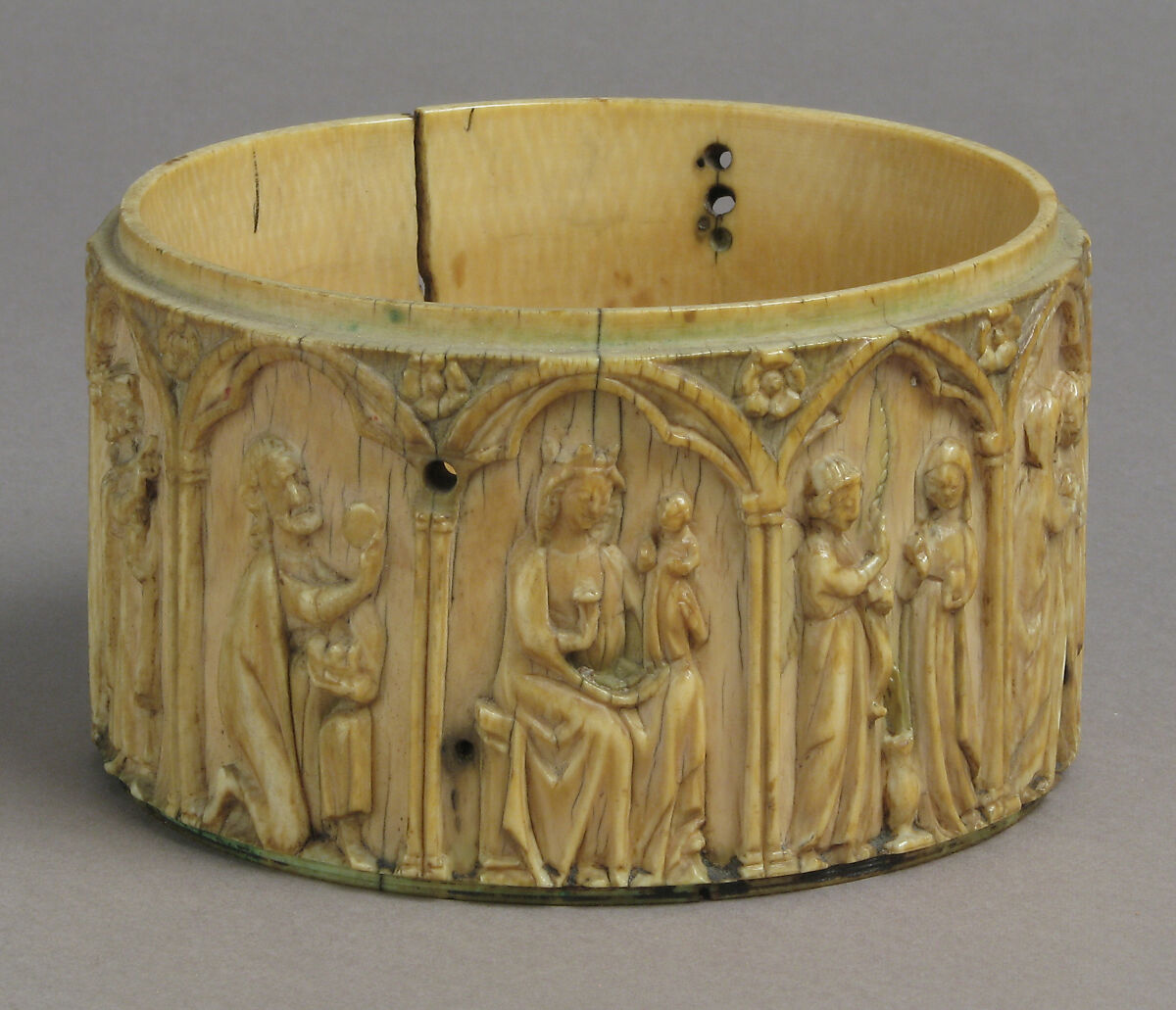 Circular Box (Pyxis) with Scenes from the Infancy of Jesus, Elephant ivory with traces of polychromy, French 