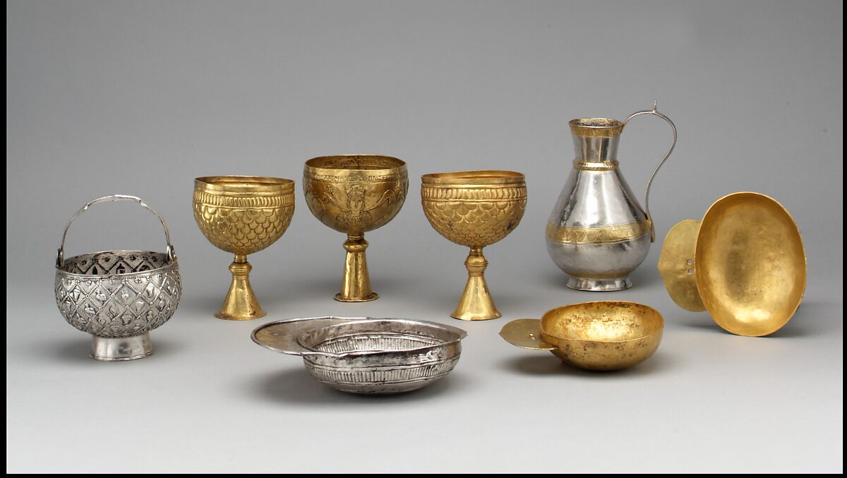 Goblet with Personifications of Cyprus, Rome, Constantinople, and Alexandria, Gold, Avar or Byzantine