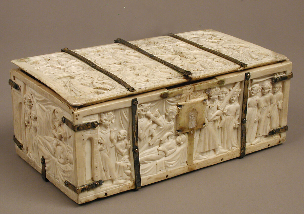 Box with scenes from the Romance, "The Chatelaine of Vergy", Elephant ivory with gilded Silver mounts, French 