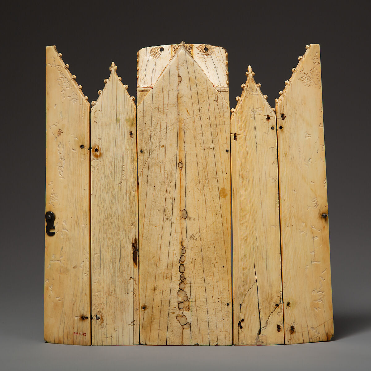 Folding Shrine with the Virgin and Child, Elephant ivory with metal mounts, French