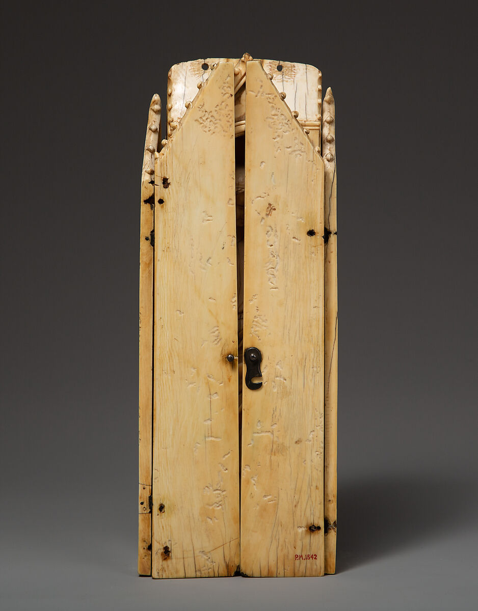 Folding Shrine with the Virgin and Child, Elephant ivory with metal mounts, French