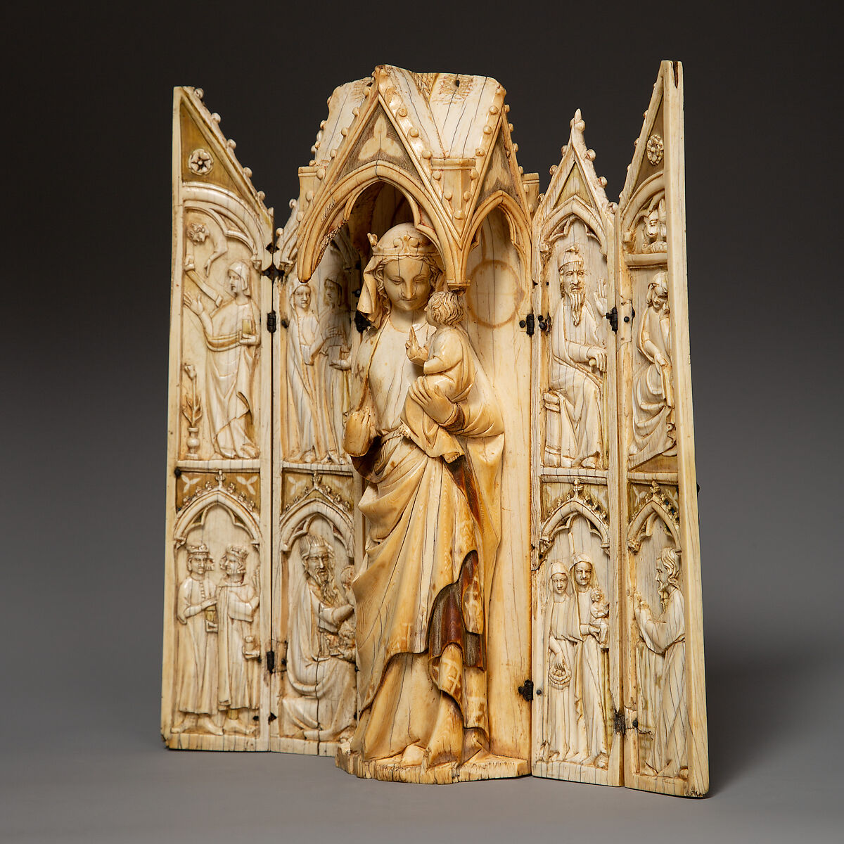 Folding Shrine with the Virgin and Child, Elephant ivory with metal mounts, French