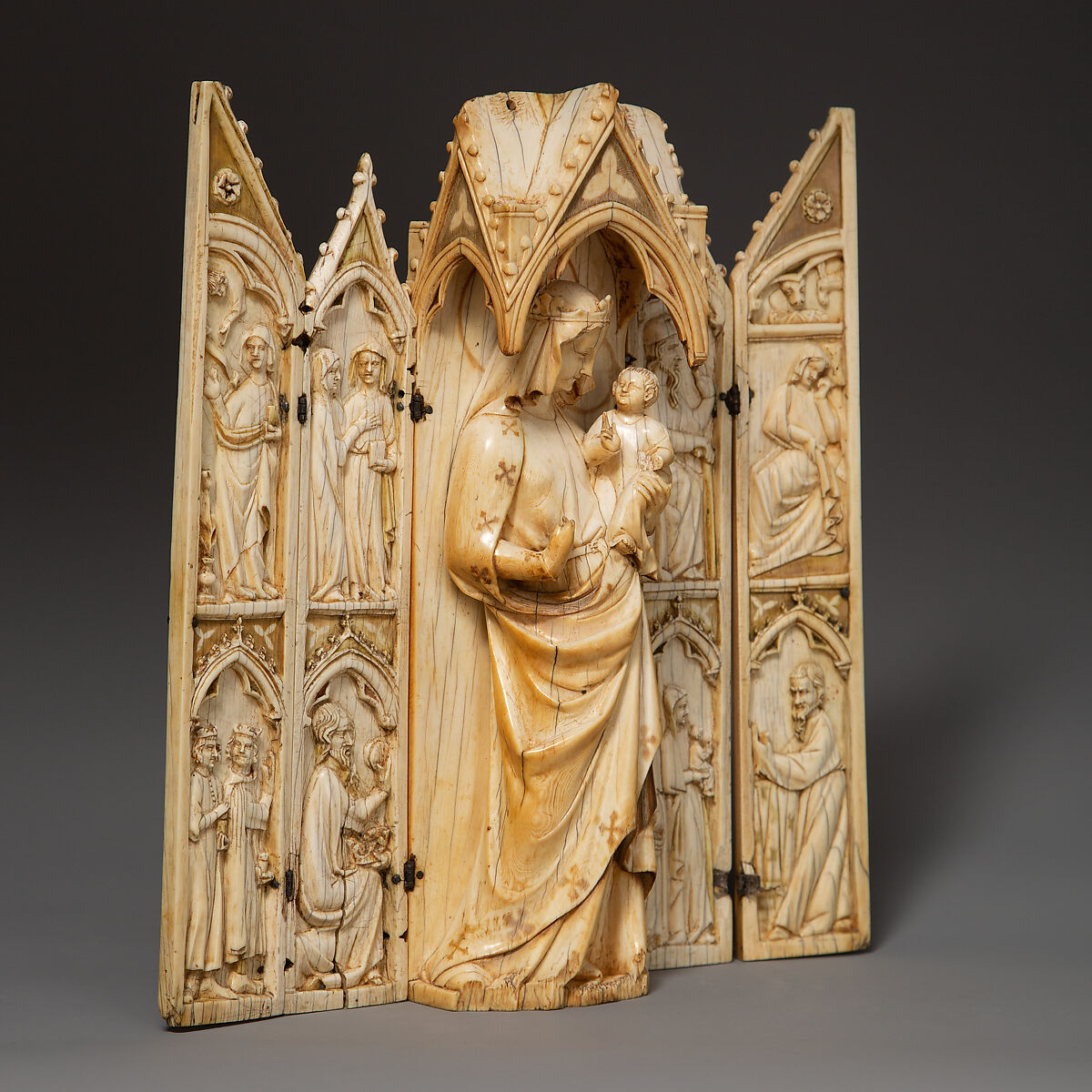 Folding Shrine with the Virgin and Child, Elephant ivory with metal mounts, French