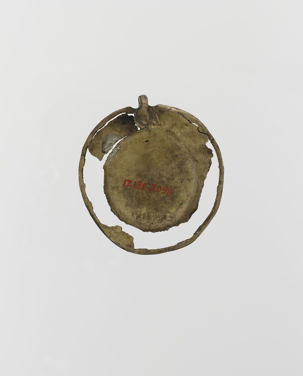 Medallion from pendant, Cloisonné enamel, gold alloyed with silver, Ukranian