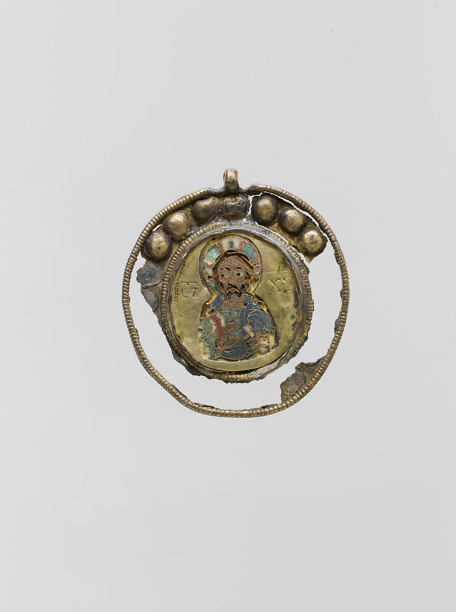 Medallion from pendant, Cloisonné enamel, gold alloyed with silver, Ukranian