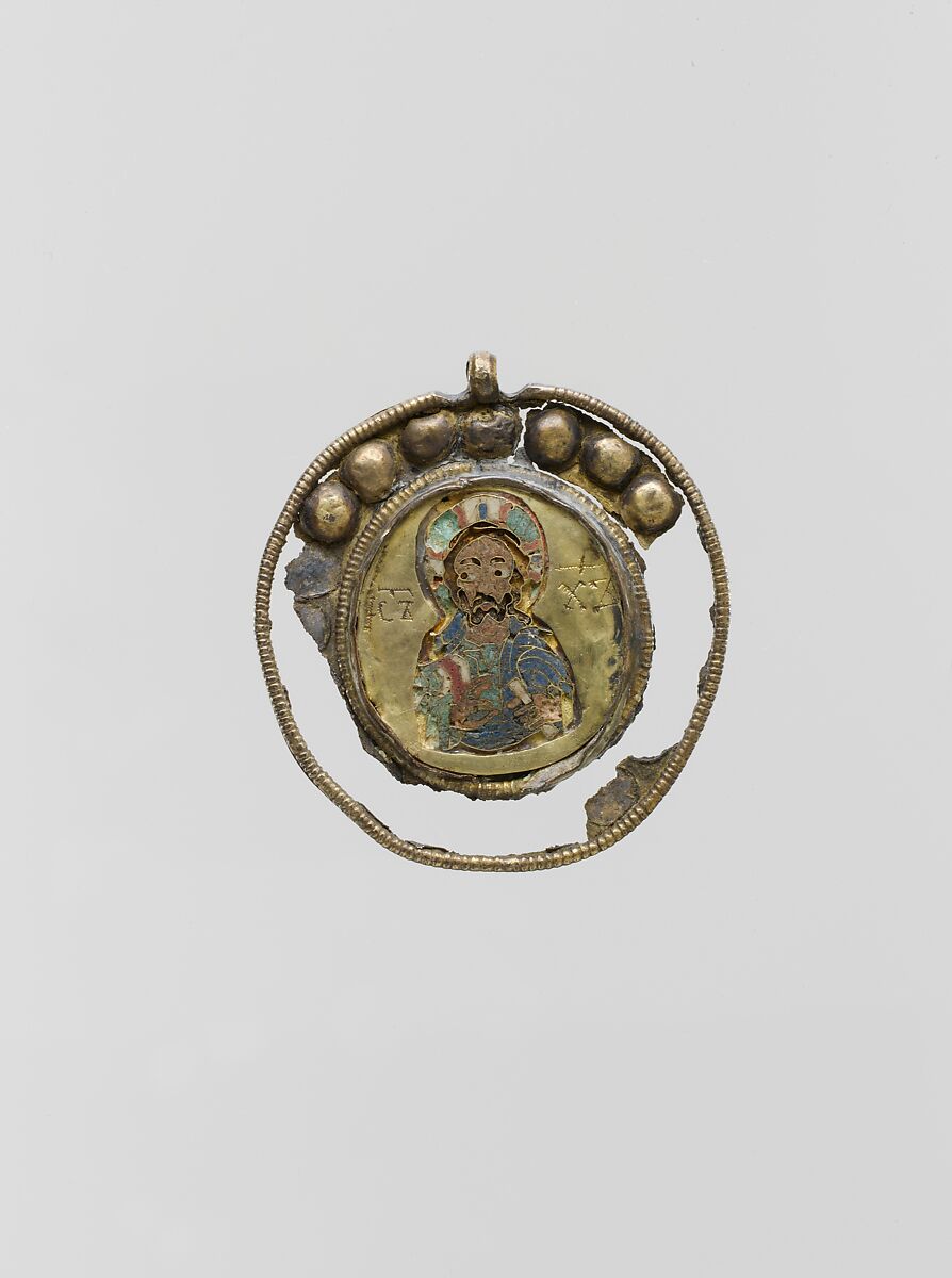 Medallion from pendant, Cloisonné enamel, gold alloyed with silver, Ukranian 