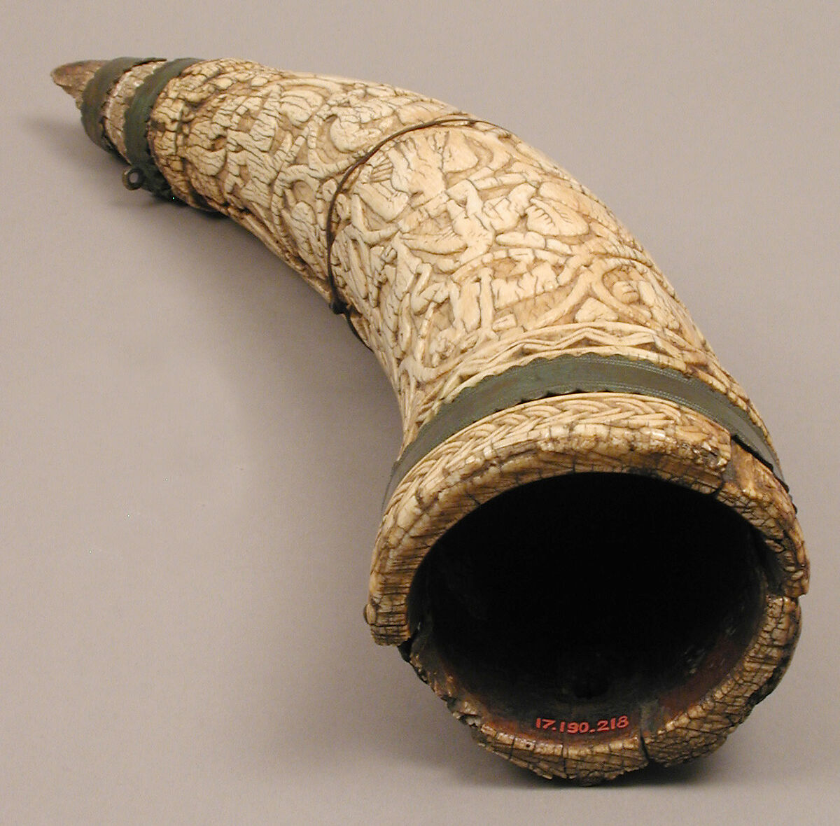 Oliphant, Elephant ivory, metal mounts, South Italian