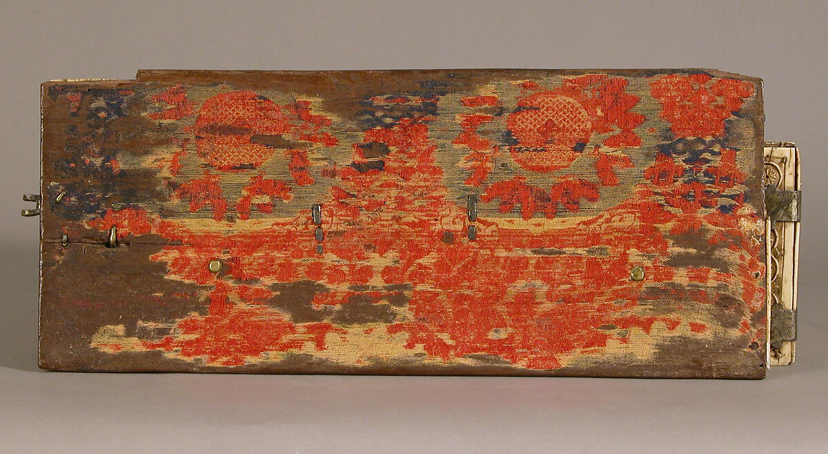 Casket with Erotes and Animals, Bone plaques and ornamental strips over wooden casket with silk lining; copper handle, clasps, lock plate, and nails, Italian or Byzantine