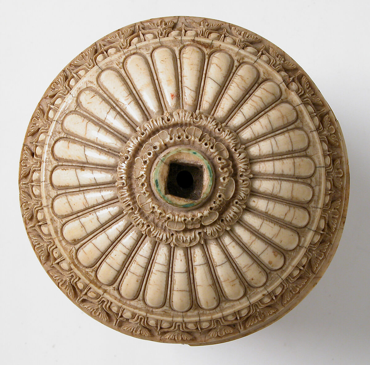 Container with Figures under an Arcade, Elephant ivory, European (Antique style)