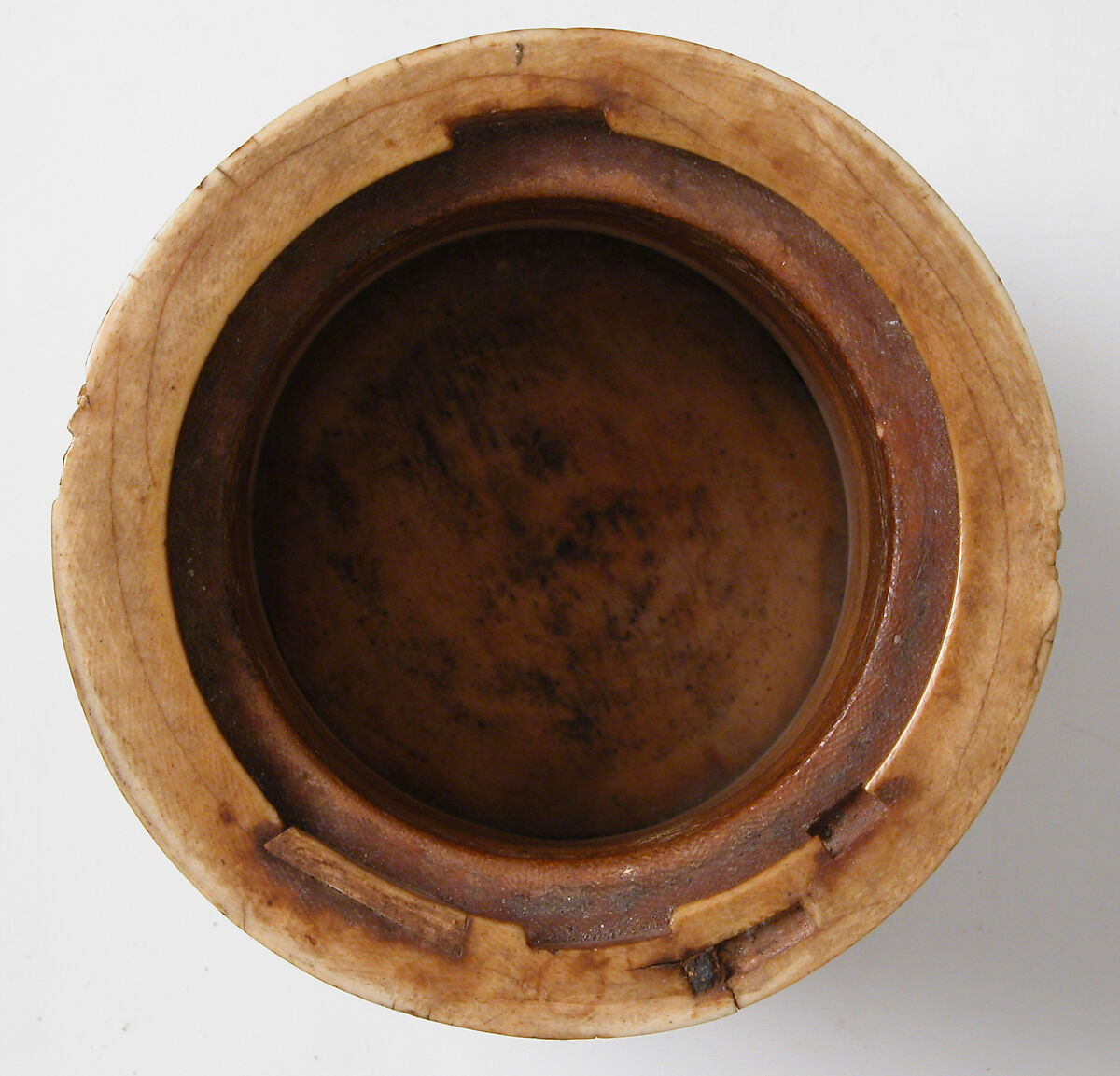 Container with Figures under an Arcade, Elephant ivory, European (Antique style)