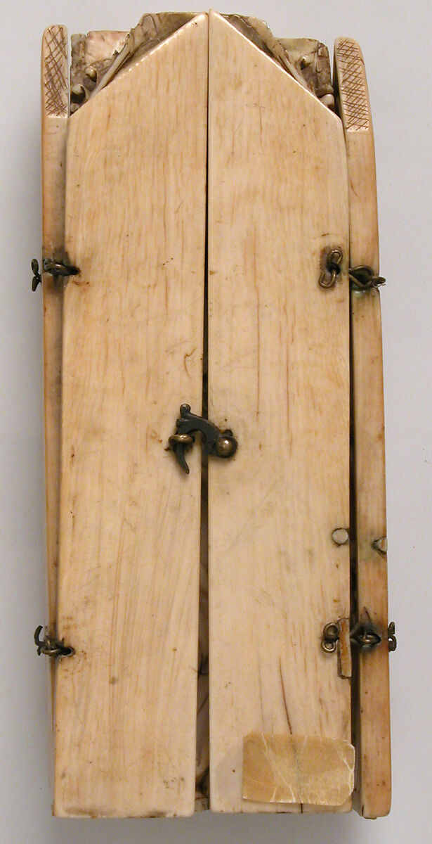 Folding Shrine with Virgin and Child, Elephant ivory with traces of polychromy and metal mounts, French