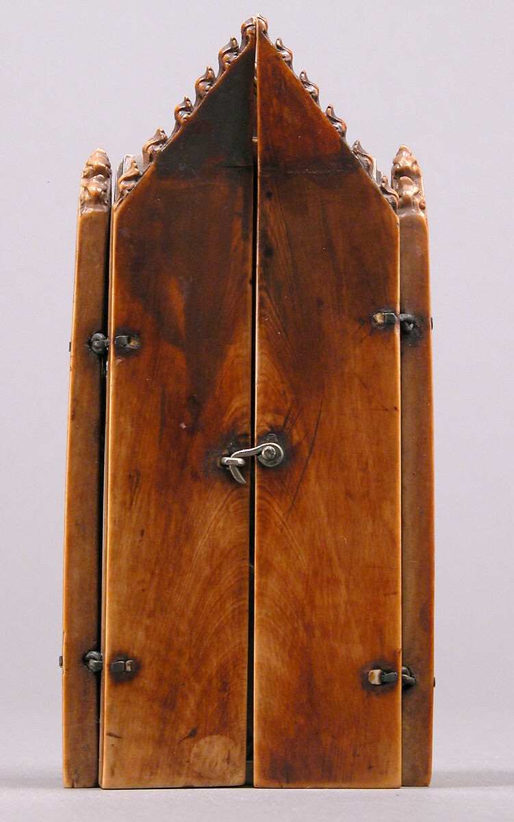 Folding Shrine with Virgin and Child, Elephant ivory with metal mounts, French