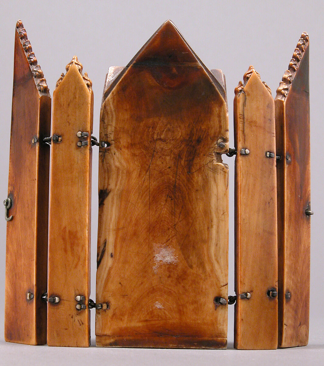 Folding Shrine with Virgin and Child, Elephant ivory with metal mounts, French