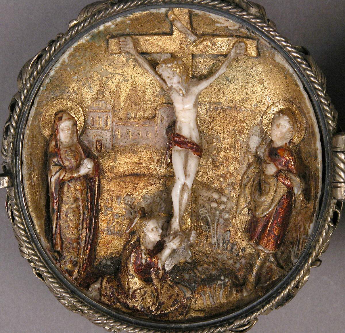 Rosary Bead with the Crucifixion and Resurrection, Elephant ivory, polychromy, silver-gilt mount, Spanish