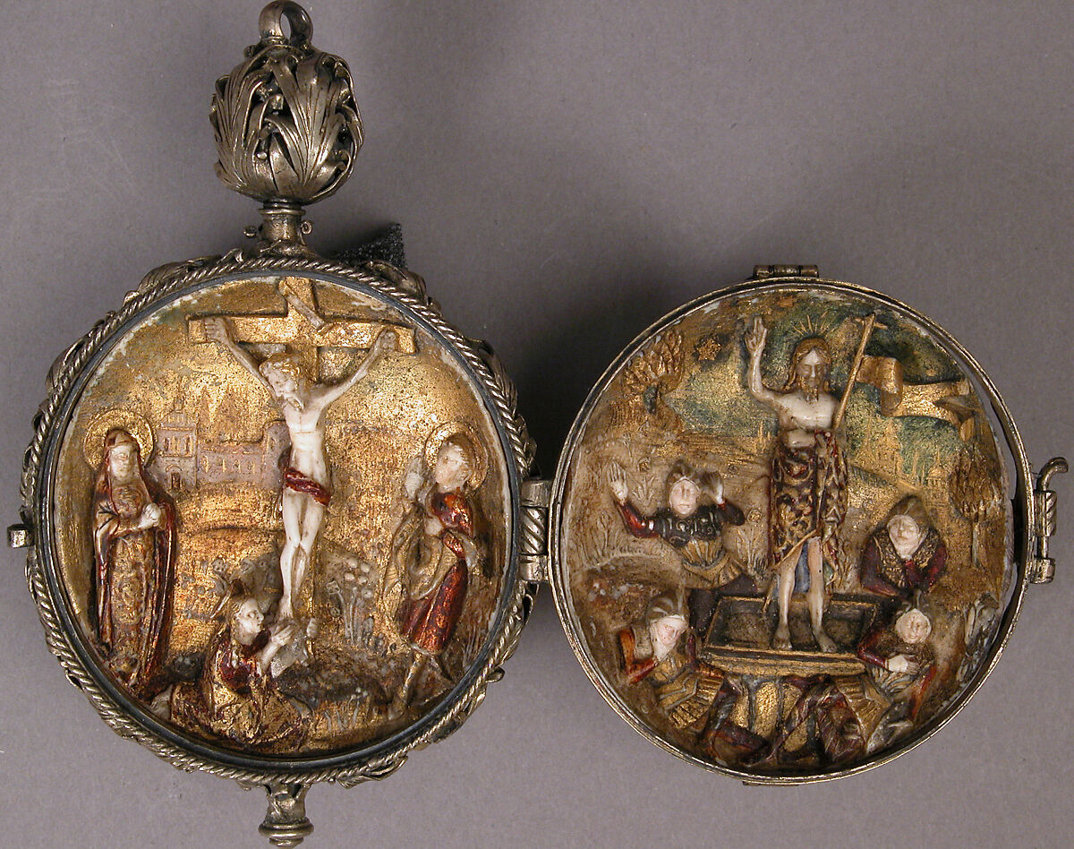 Rosary Bead with the Crucifixion and Resurrection, Ivory, polychromy, silver-gilt mount, Spanish 