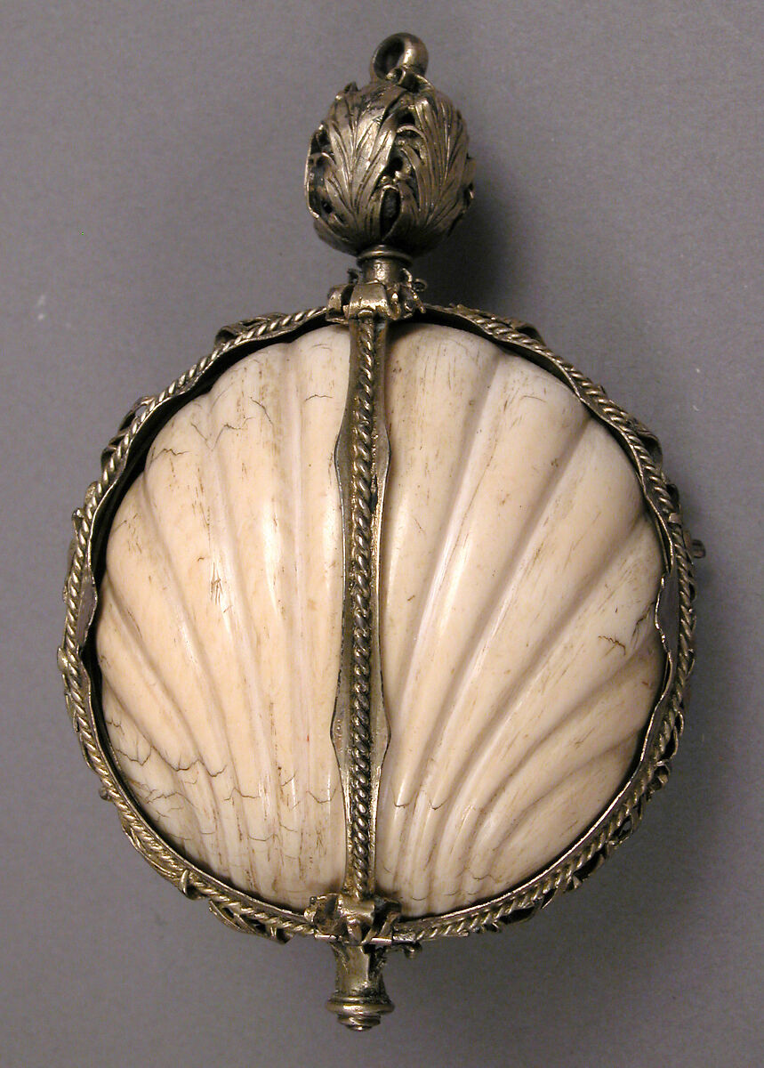 Rosary Bead with the Crucifixion and Resurrection, Elephant ivory, polychromy, silver-gilt mount, Spanish
