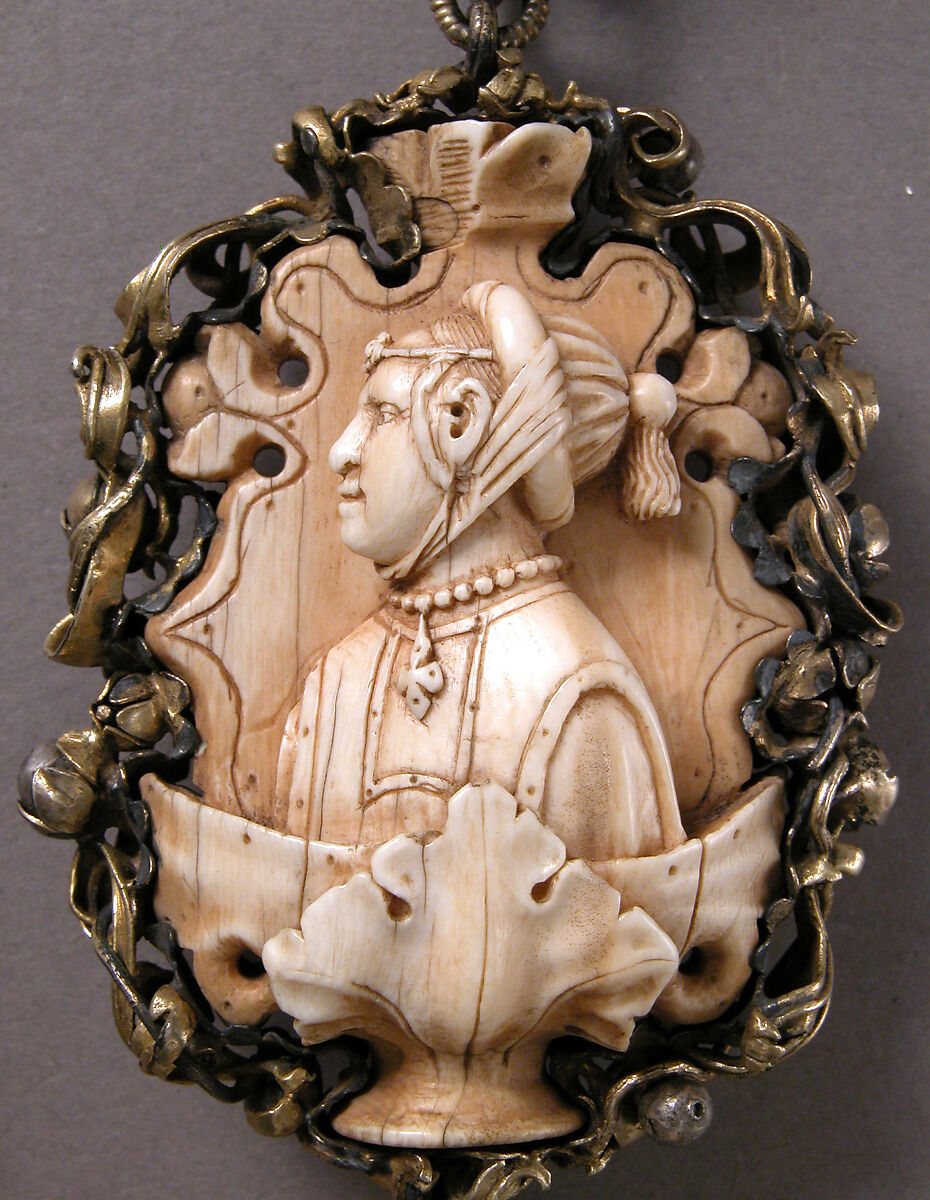 Rosary, Elephant ivory, silver, and partially gilded mounts, German