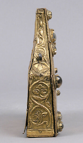 Portable Reliquary, Champlevé enamel, copper-gilt, glass and/or crystal cabochons, European