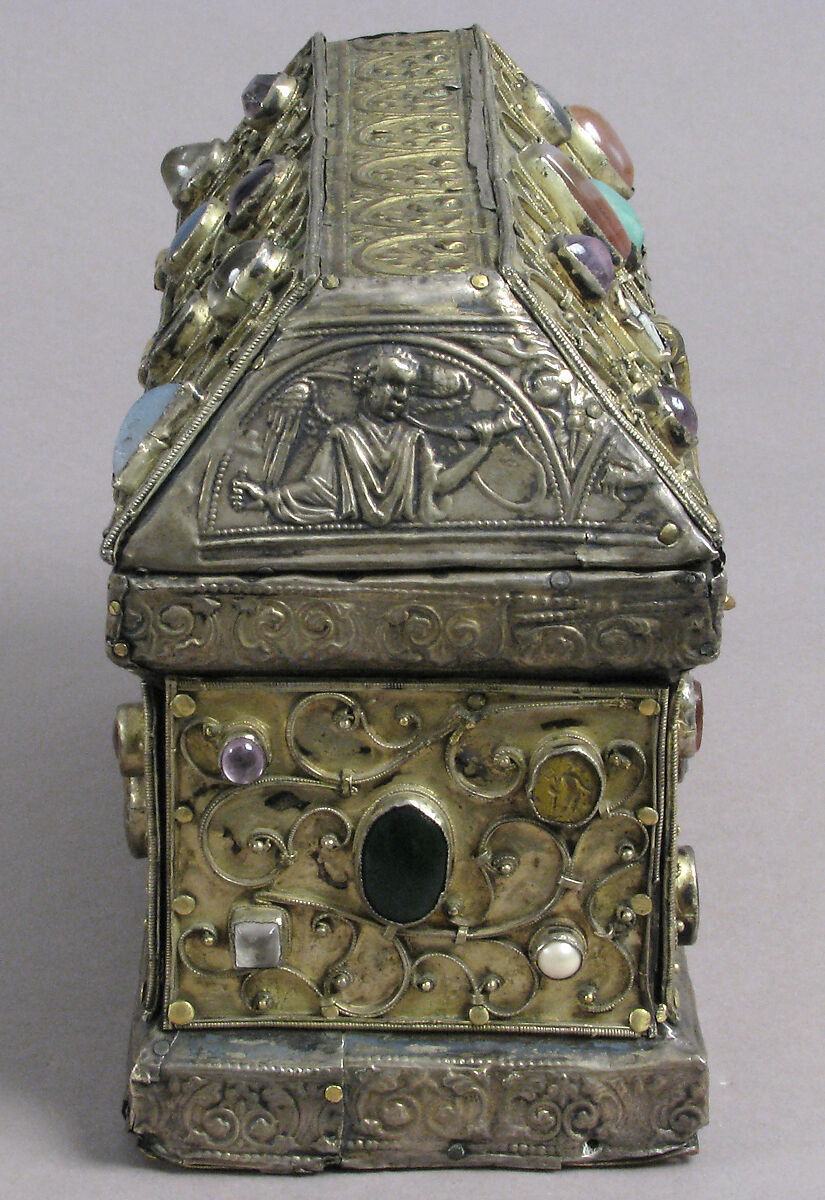 Chasse, Silver-gilt, wood, gems, intaglio, cameo over wood core, German