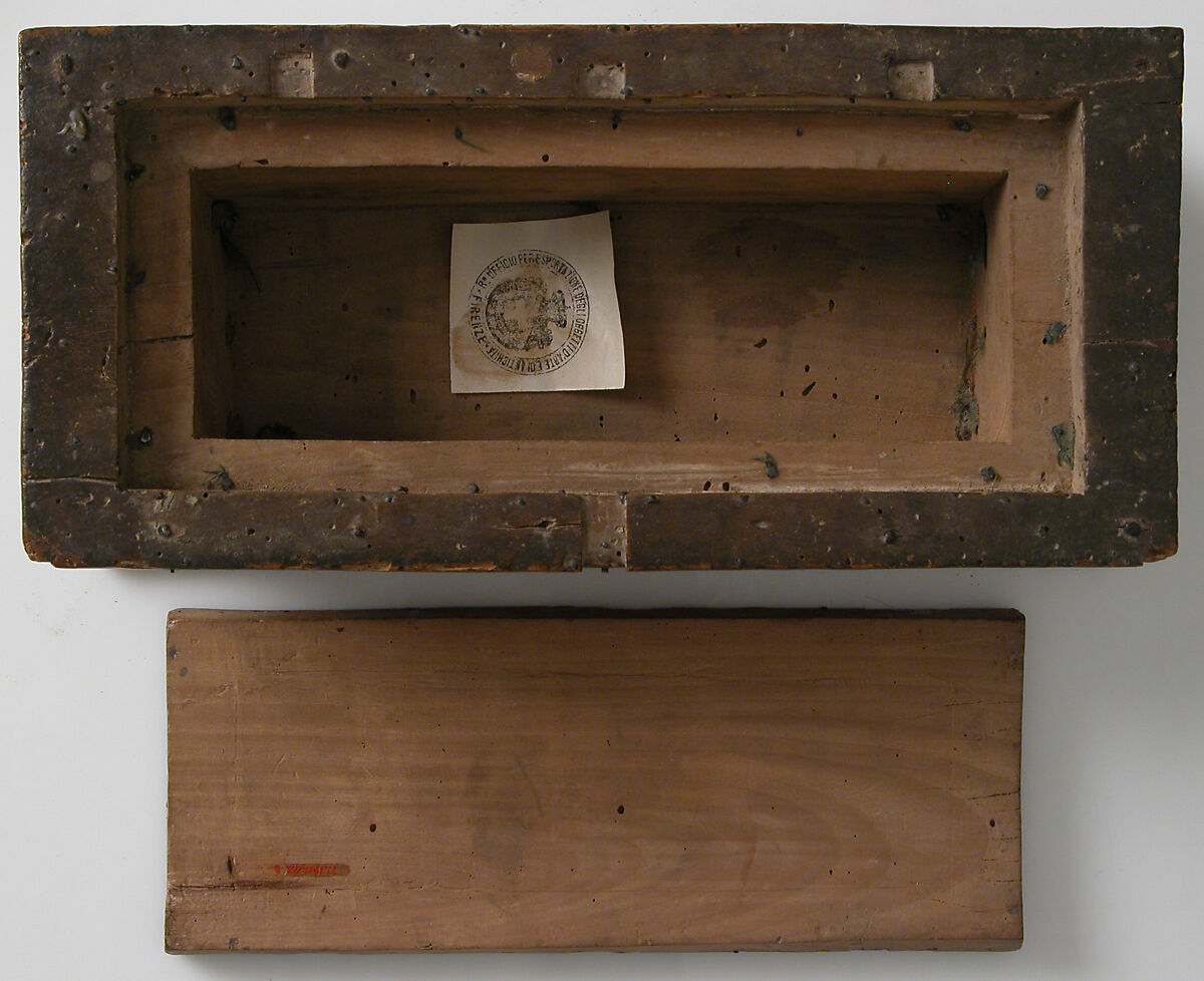 Portable Altar and Two Side Panels, Elephant ivory, shell gold, wood box, stone inset on lid, European