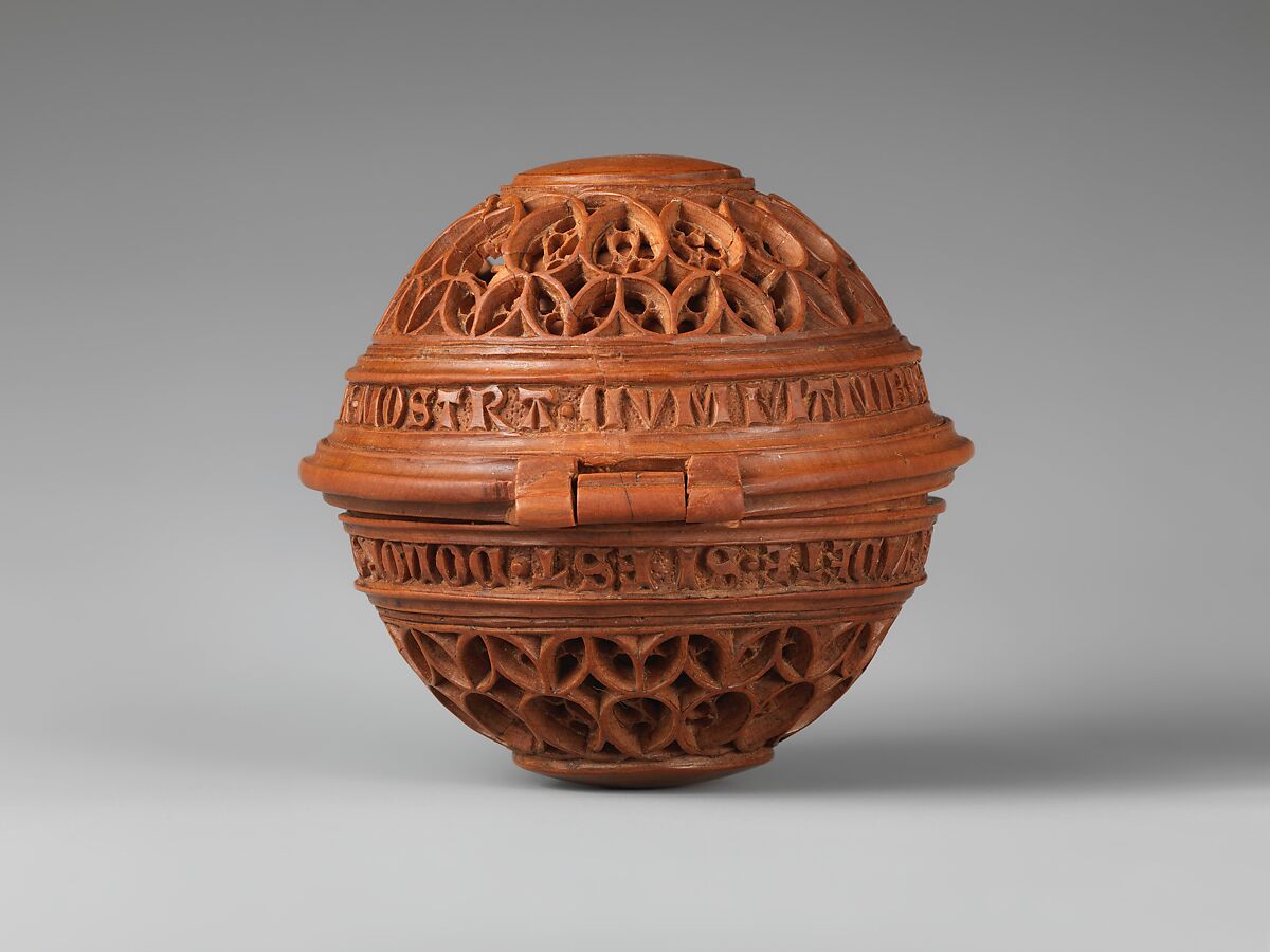 Prayer Bead with the Crucifixion and Jesus before Pilate, Boxwood, Netherlandish