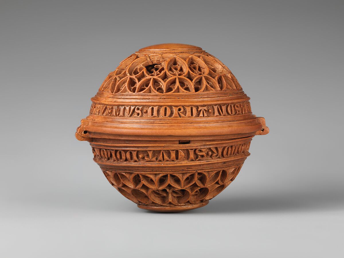 Prayer Bead with the Crucifixion and Jesus before Pilate, Boxwood, Netherlandish