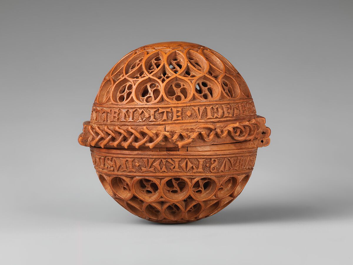 Prayer Bead with the Adoration of the Magi and the Crucifixion, Boxwood, Netherlandish