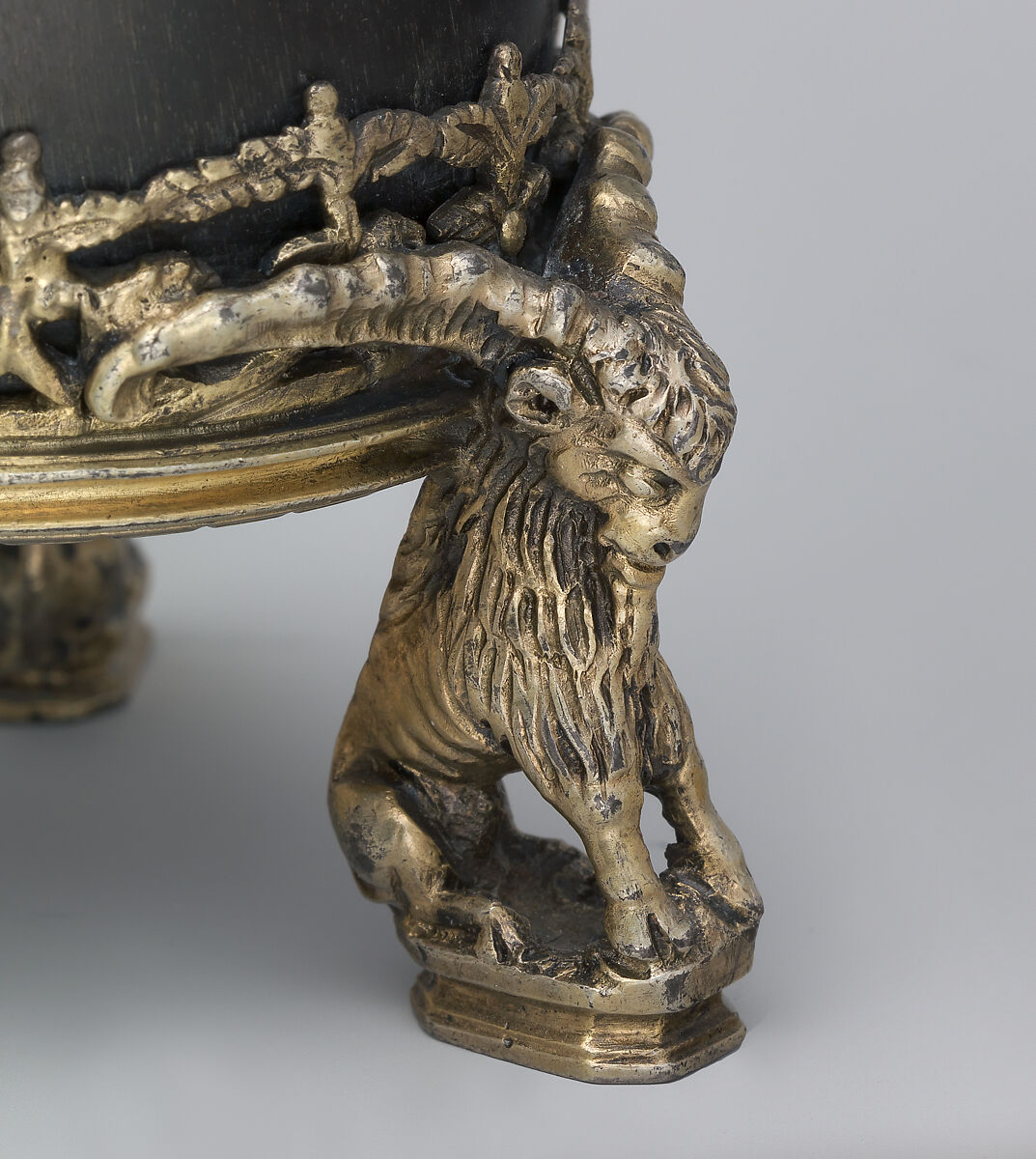 Beaker, Attributed to Hans Greiff (German, active ca. 1470–died 1516 Ingolstadt), Horn, gilded silver mounts and cover, German