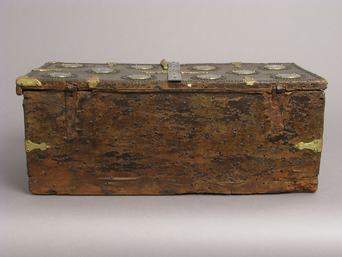 Coffret, Copper: engraved, stippled, and gilt; champlevé enamel: dark, medium, and light blue; green, yellow, red, and white; wood core with applied parchment, gesso; traces of red paint., French