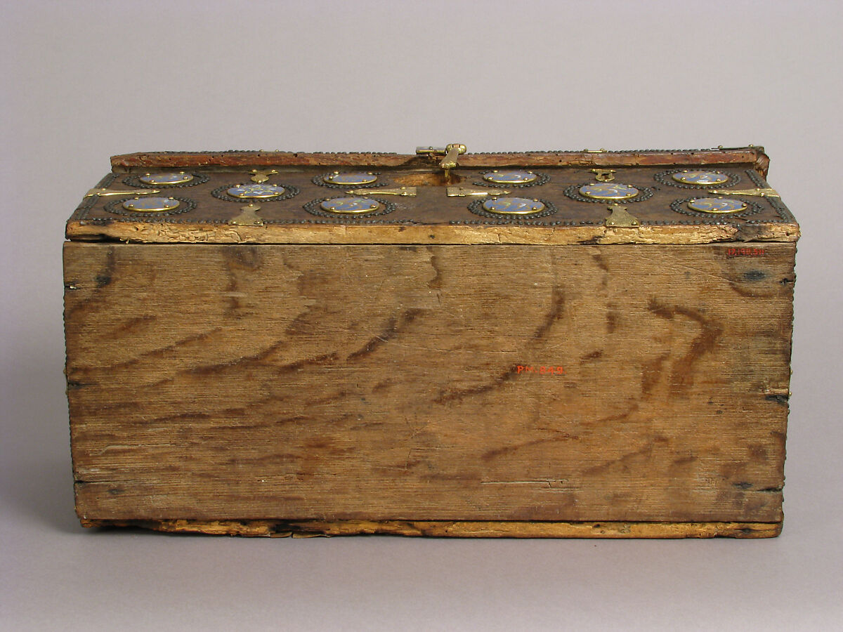Coffret, Copper: engraved, stippled, and gilt; champlevé enamel: dark, medium, and light blue; green, yellow, red, and white; wood core with applied parchment, gesso; traces of red paint., French