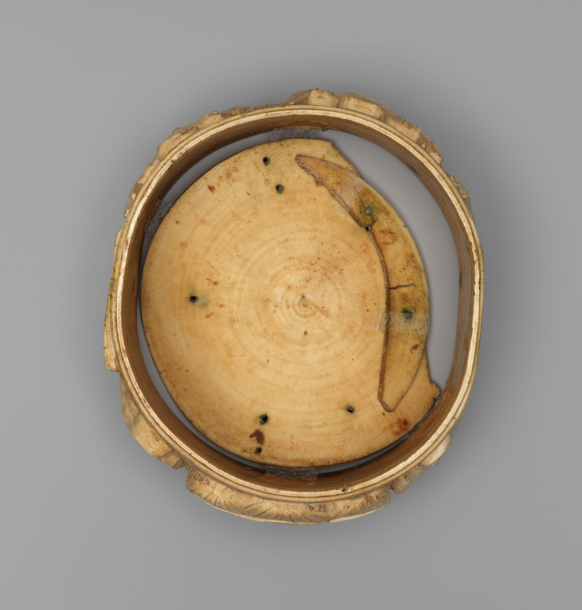 Circular Box (Pyxis) with the Women at Jesus' Tomb, Elephant ivory with metalwork and paint, Byzantine