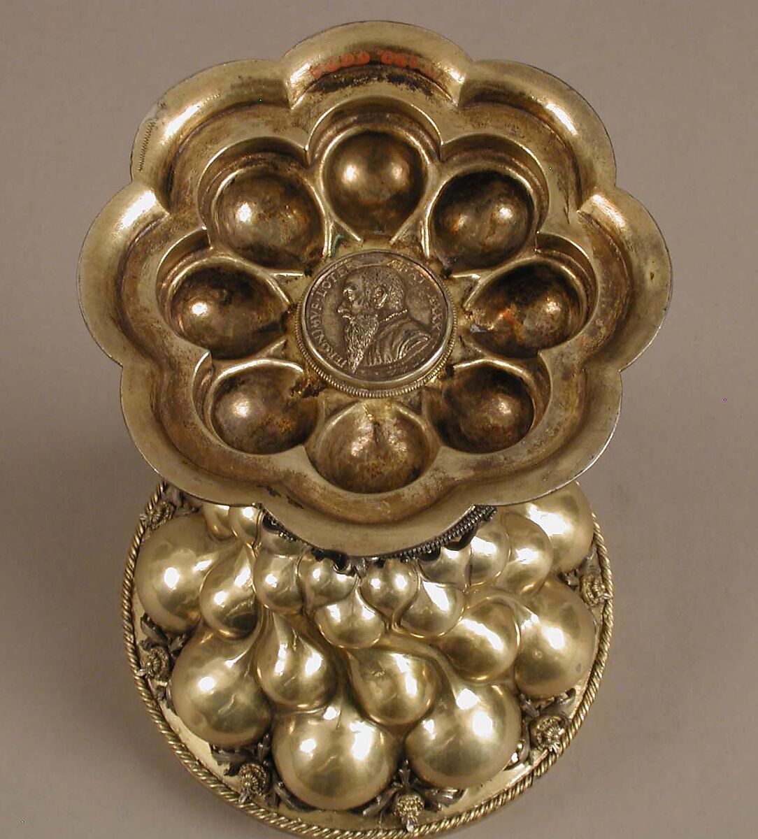 Double Cup, Caspar Beutmüller the Elder, Silver, partially gilded, with a silver medallion and a gold glass medallion, German