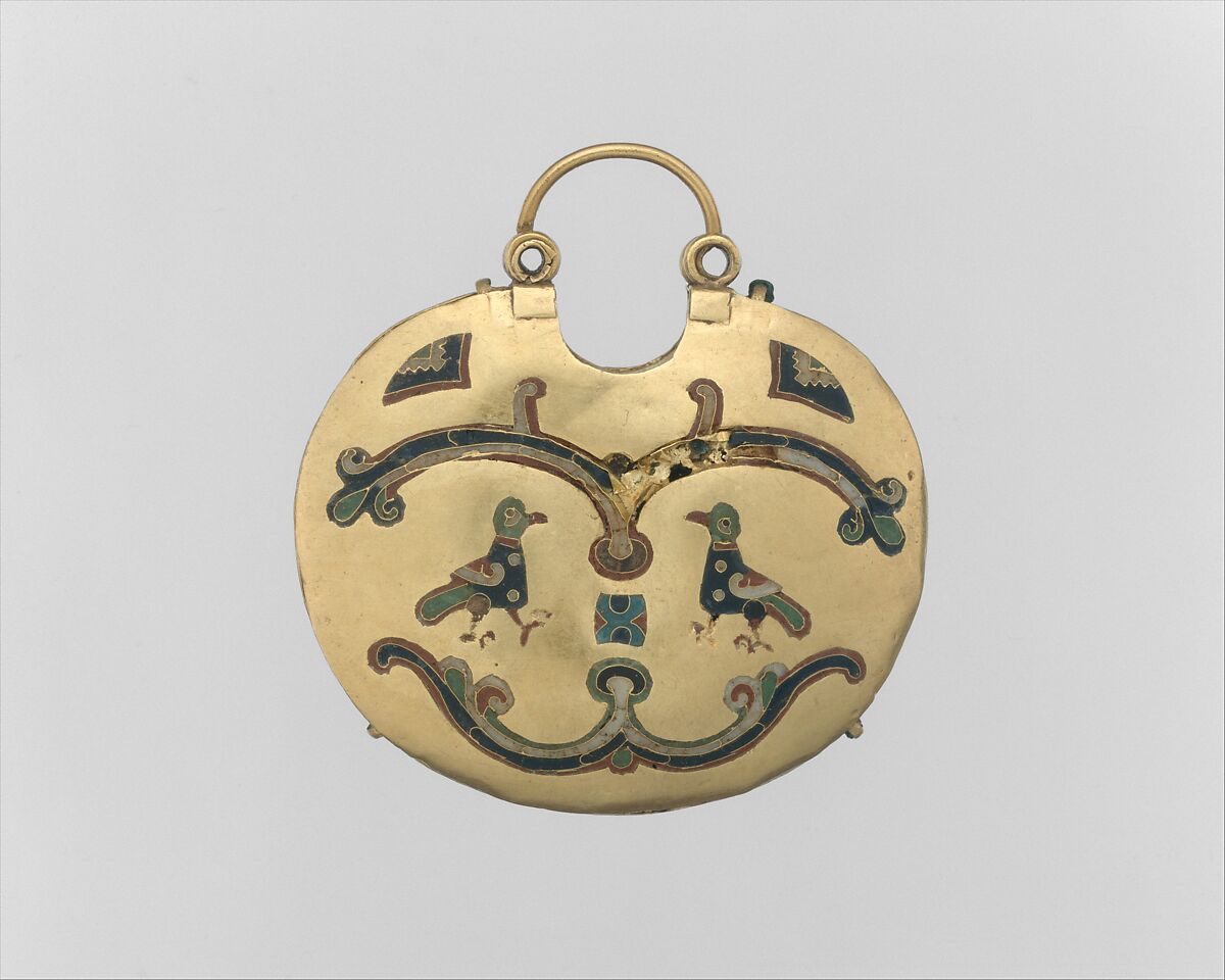 Temple Pendant with Two Sirens Flanking a Tree of Life (front) and Confronted Birds (back), Cloisonné enamel, gold, Kyivan Rus’
