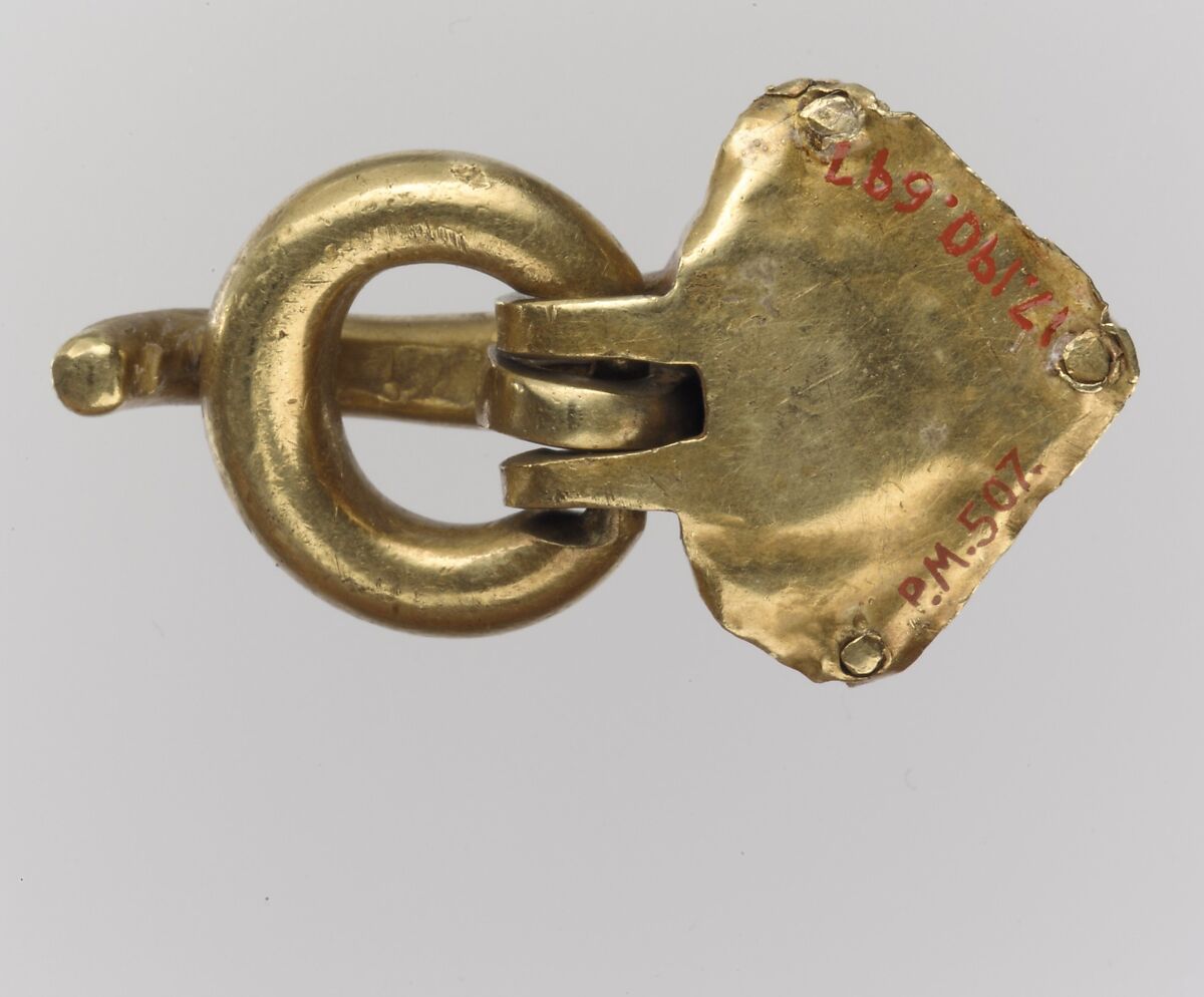 Shoe Buckle, Gold with garnets, Hunnic or Frankish
