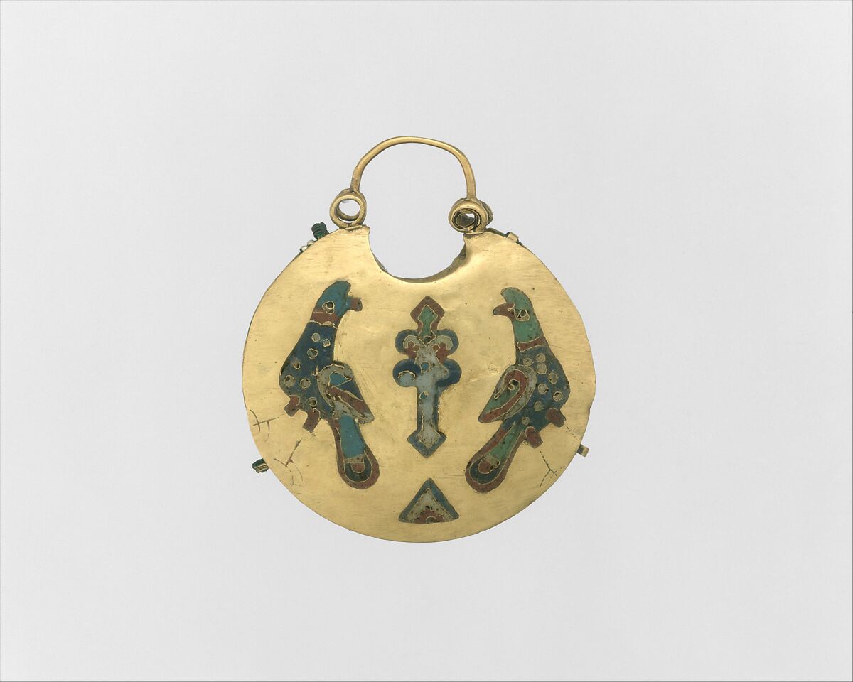 One of a Pair of Temple Pendants, with Two Birds Flanking a Tree of Life (front) and Leaf and Rosette Motifs (back), Cloisonné enamel, gold, Kyivan Rus’ 