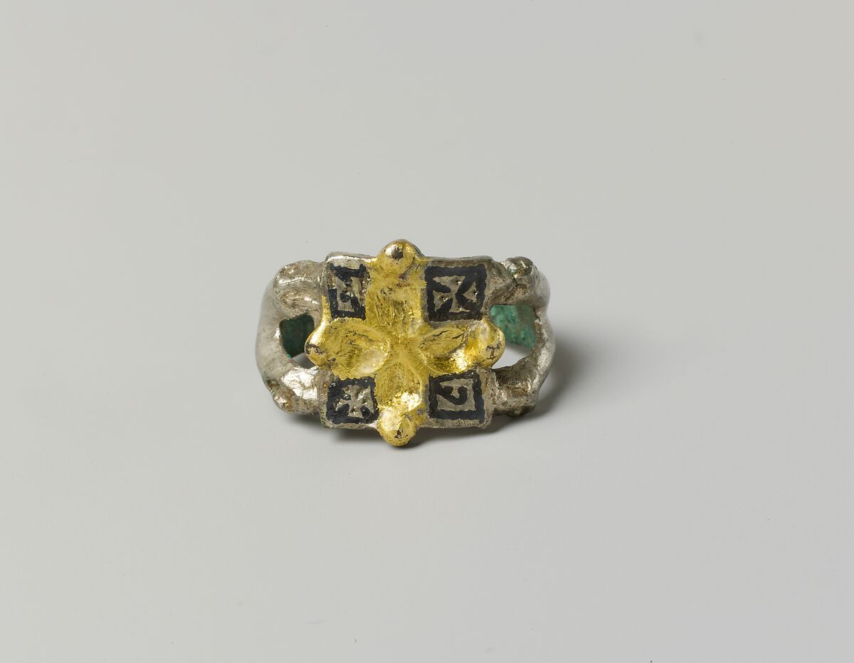 Finger Ring, Silver, partial-gilt, niello, Kyivan Rus’