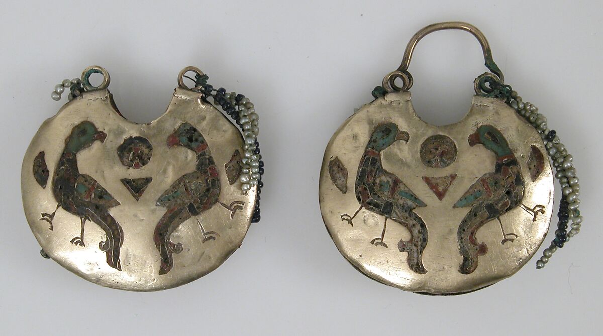 One of a Pair of Temple Pendants, with Confronted Birds (front) and Human Heads (back), Cloisonné enamel, electrum, pearls, Kyivan Rus’