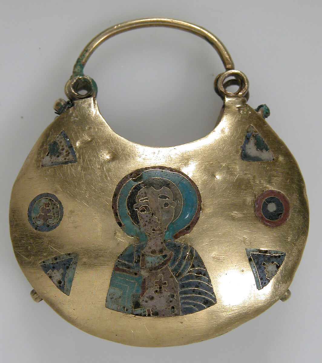 One of a Pair of Temple Pendants, with Busts of Male Saints Holding Martyr's Cross (front) and Leaf and Rosette Motifs (back), Cloisonné enamel, gold, Kyivan Rus’
